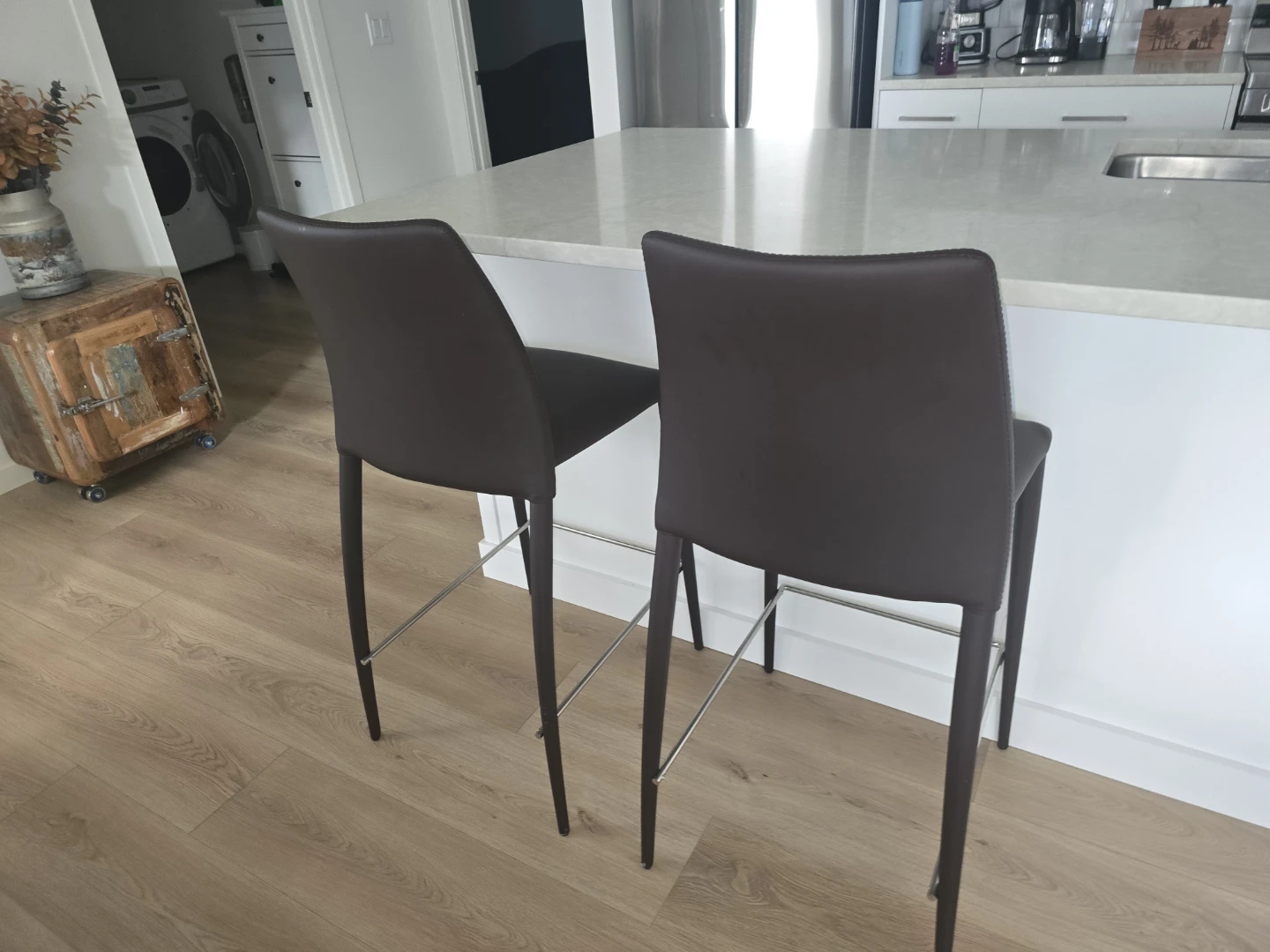 Brown Leather Bar Stools  from STUCTUBE