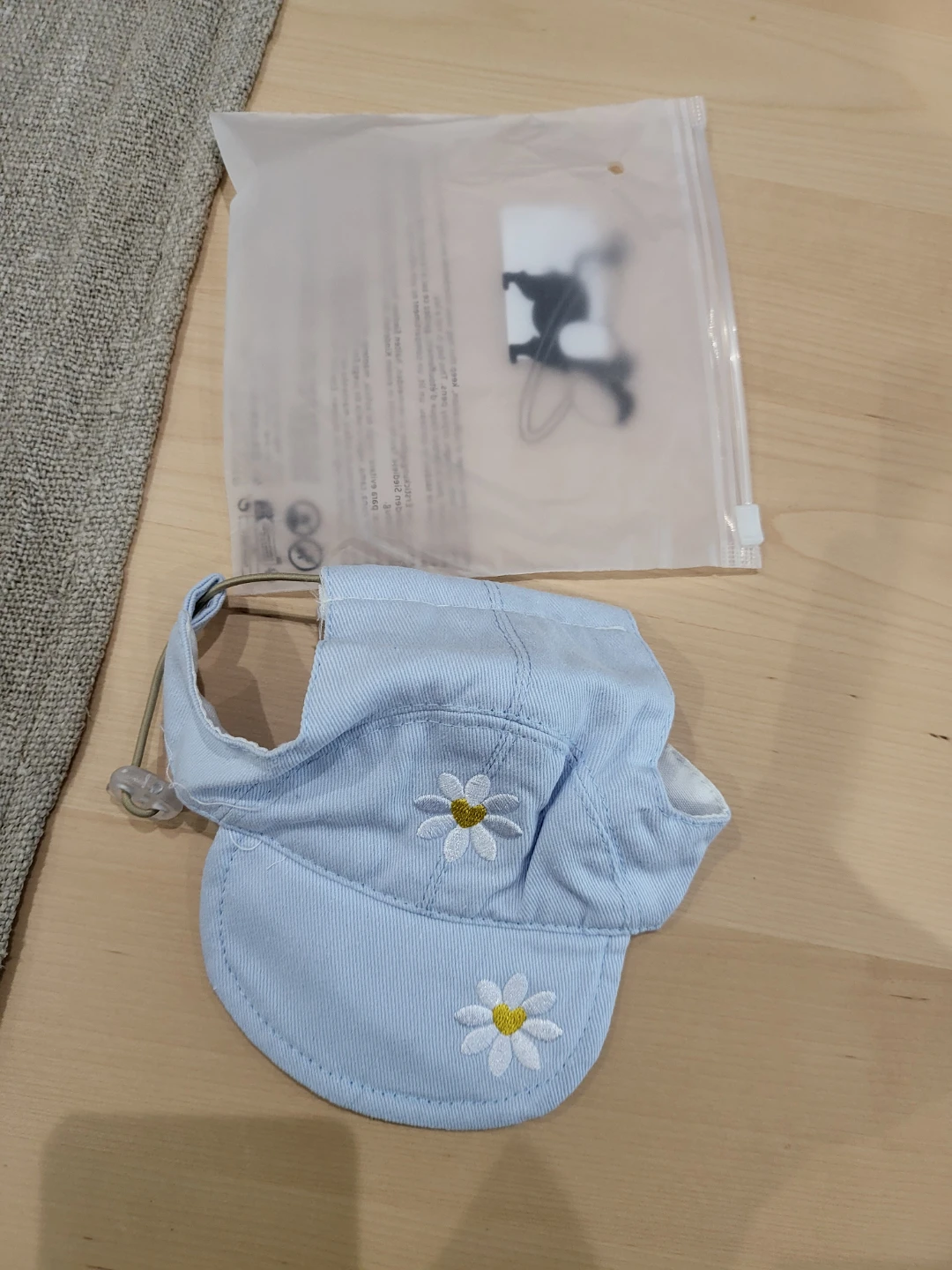 Bundle Dog Dress and Hats - photo 4