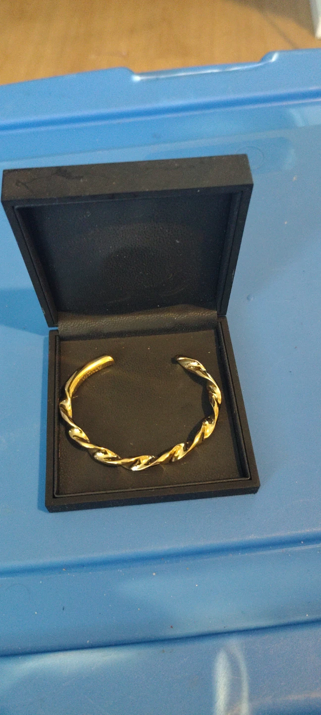 Vitaly Twisted Gold Cuff Bracelet