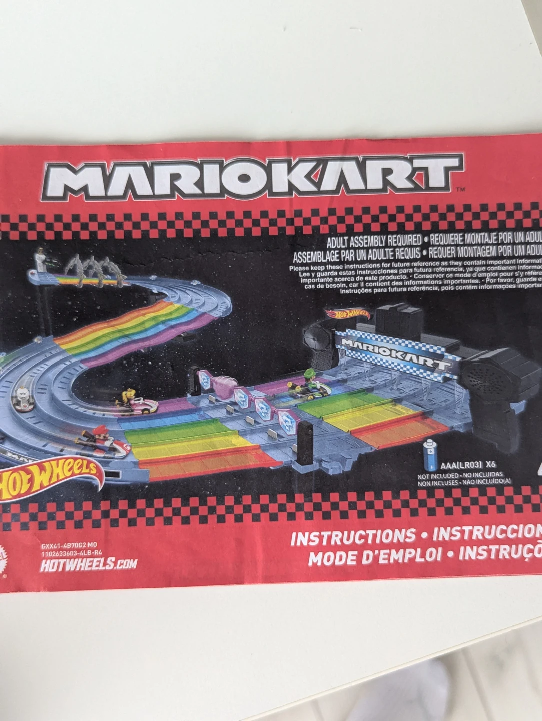 Hot Wheels Mario Kart Rainbow Road Raceway Track Set - photo 5