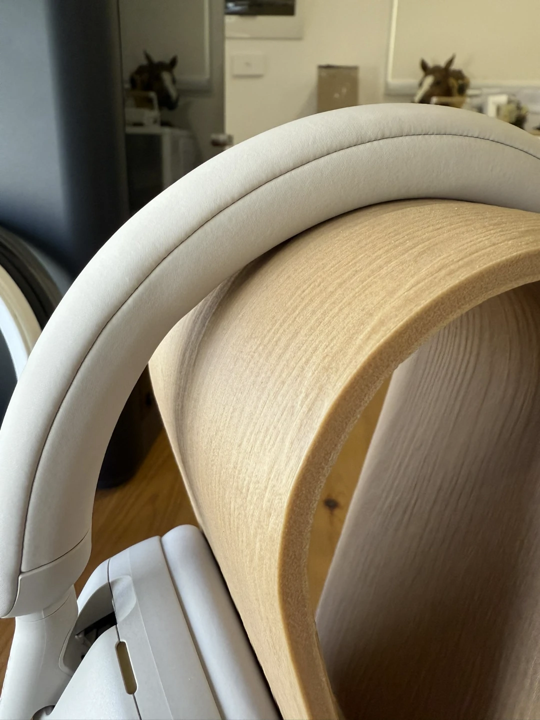 Wooden Headphone Stand - photo 5