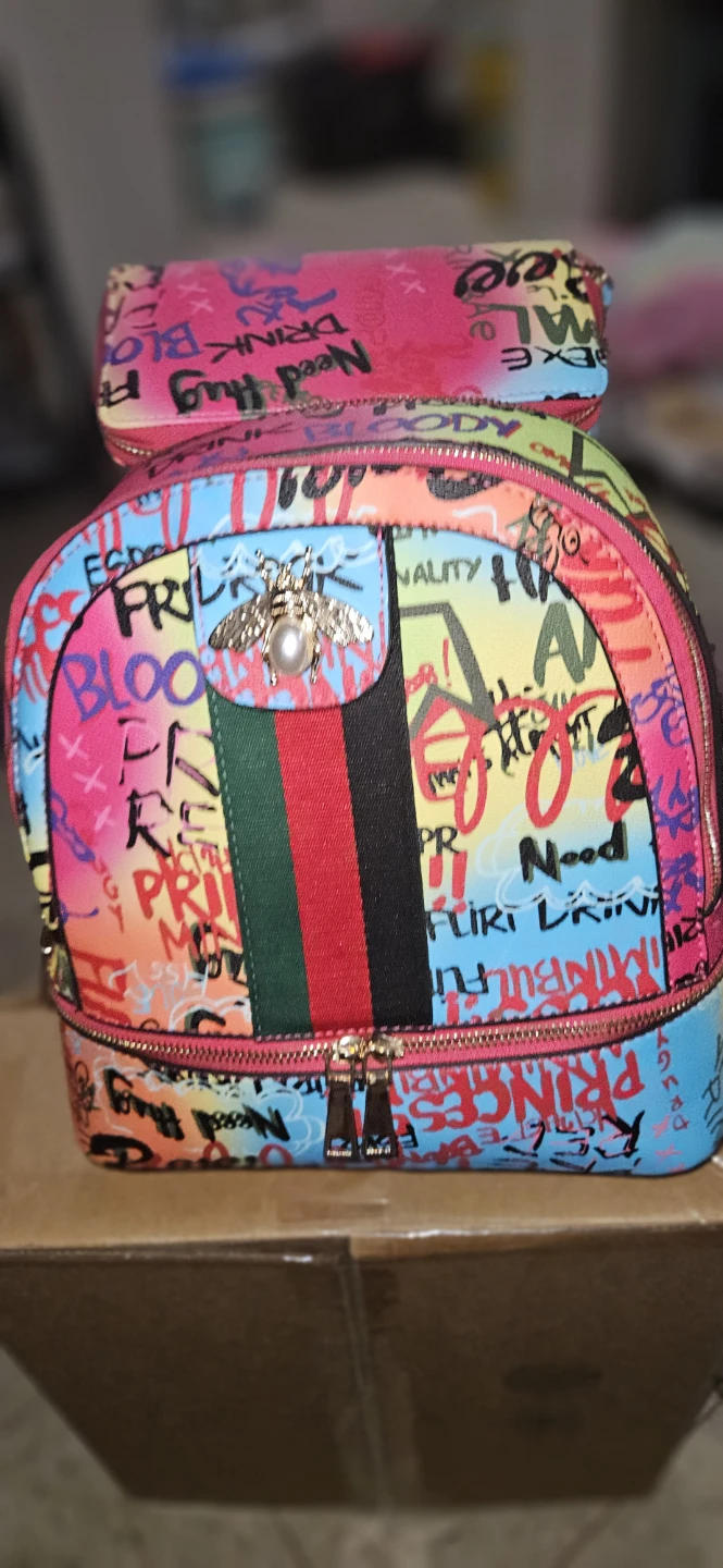 Graffiti backpack with matching wallet - photo 3