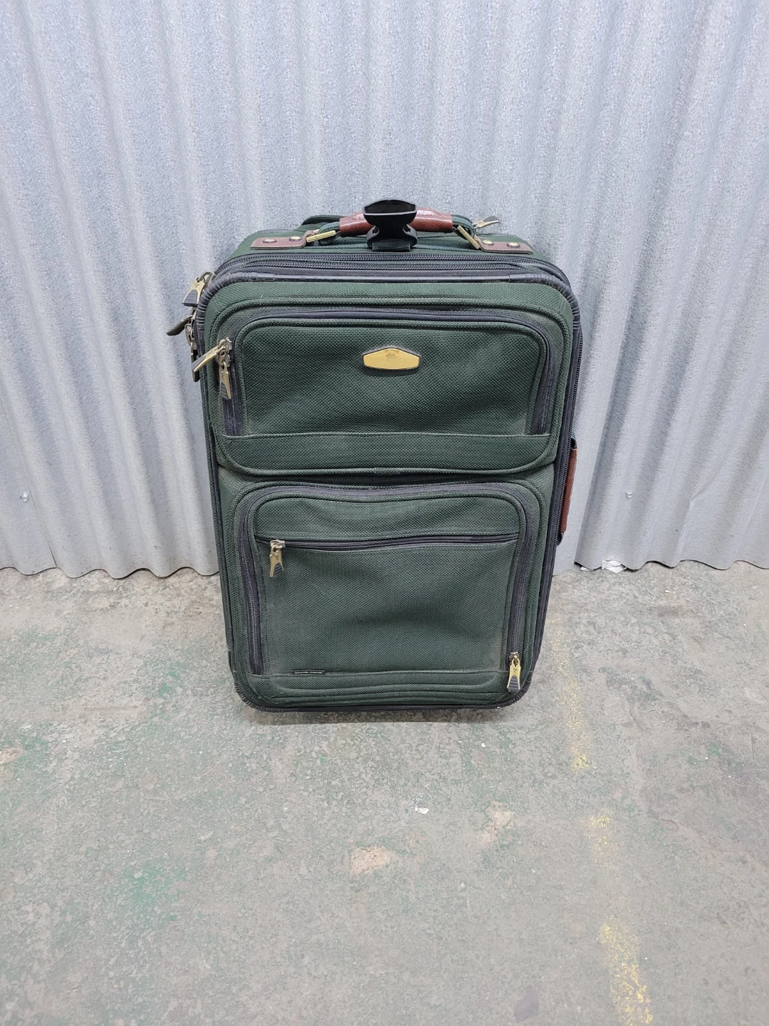 Santa Cruz small Rolling Suitcase - Green