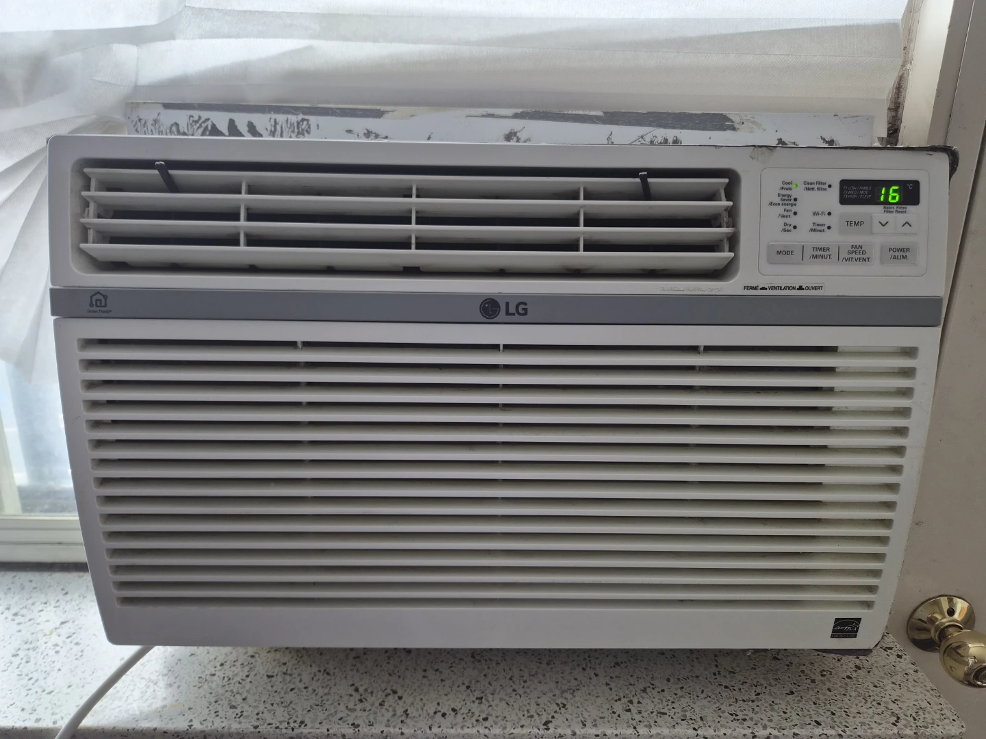 LG Window Air Conditioner with Smart ThinQ
