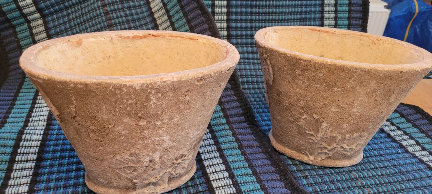 Brand New Pair of Vintage  Terracotta Planters--(sold out!) - photo 3