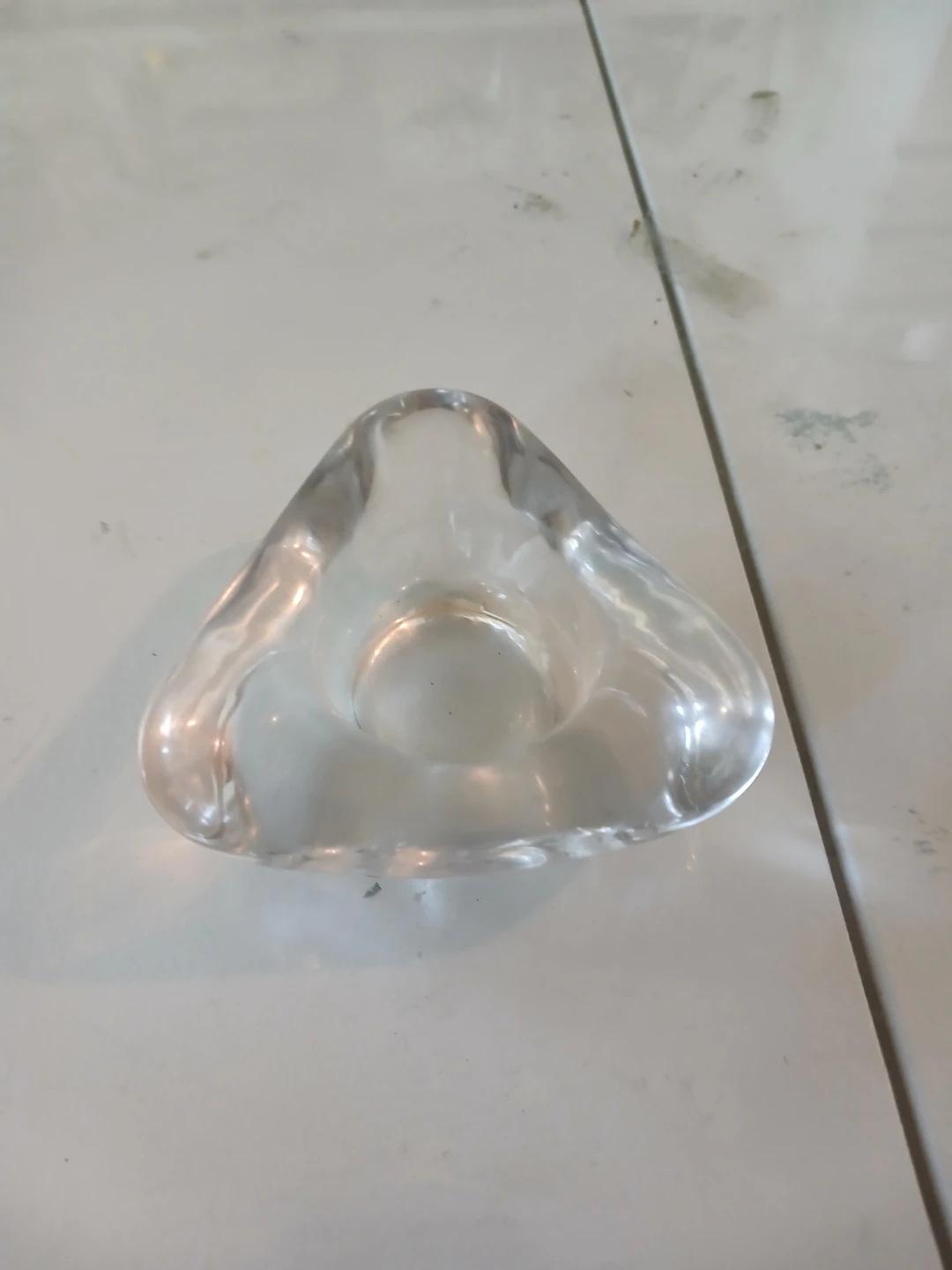 Clear glass ashtray