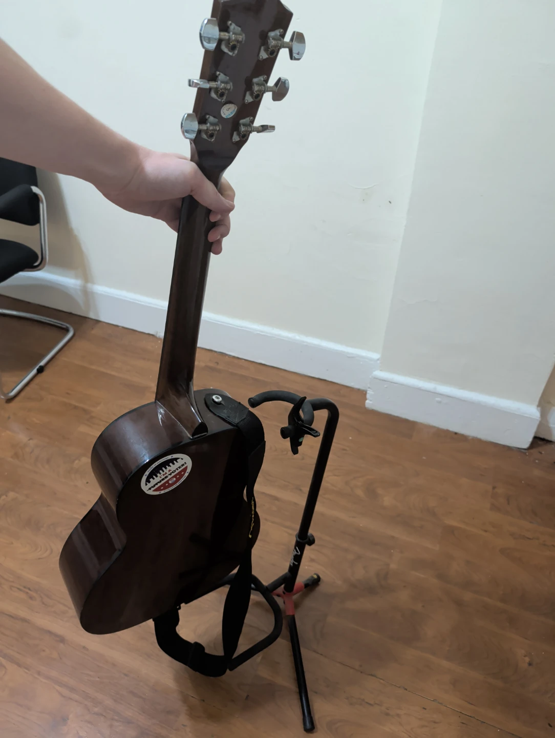 Fender guitar played by lady gaga - photo 2