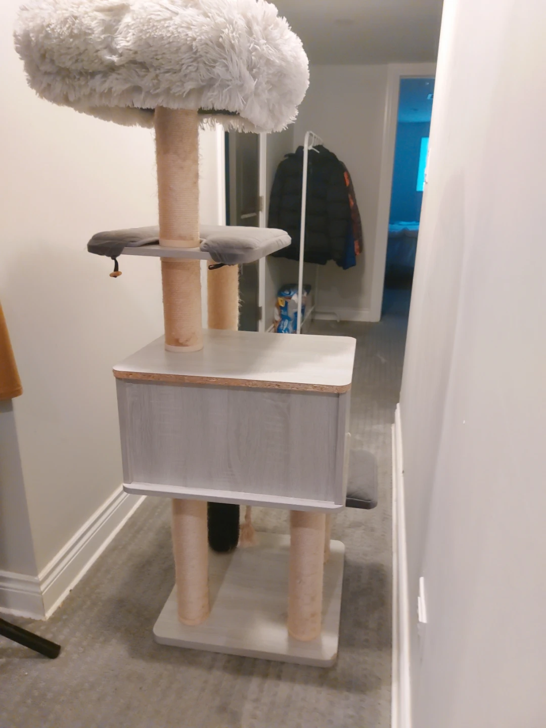 Multi-level Cat Tree with scratching posts - photo 5