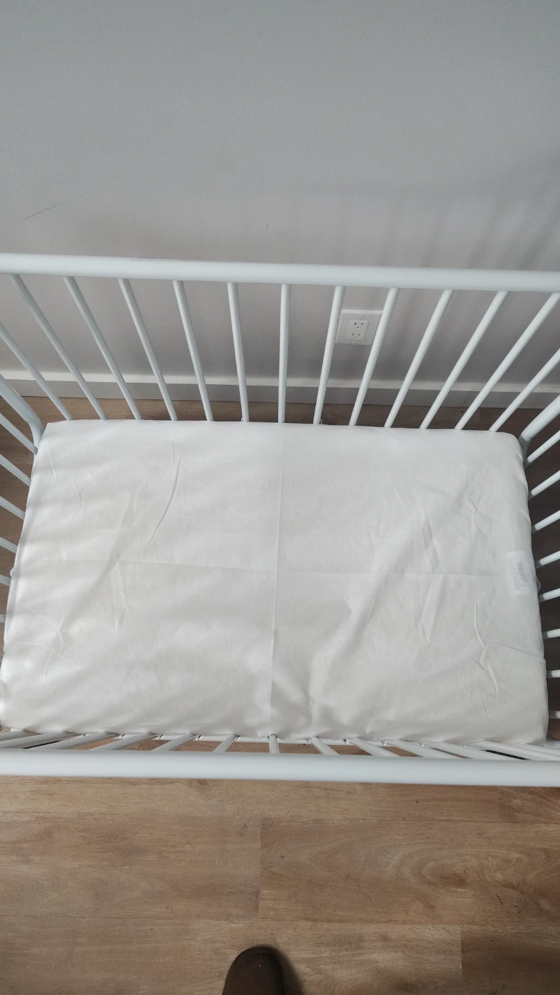 White Metal Baby Crib with Mattress - photo 2