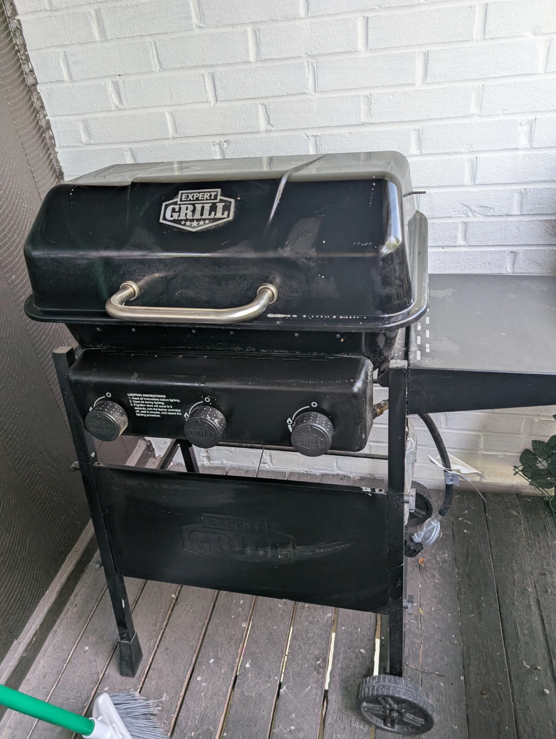 Grill 3-Burner Propane Gas Grill