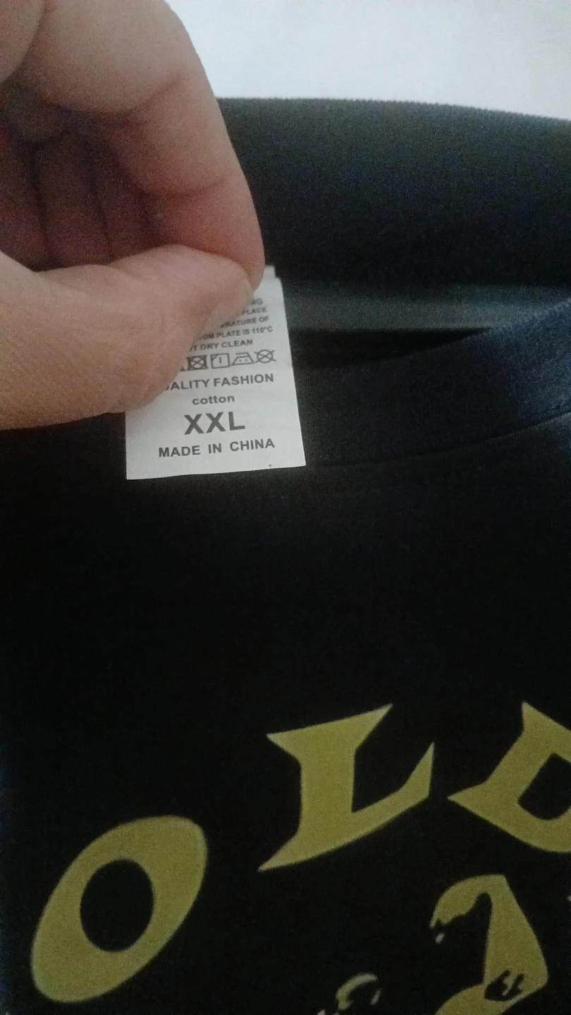 Gold's Gym black t-shirt - photo 2
