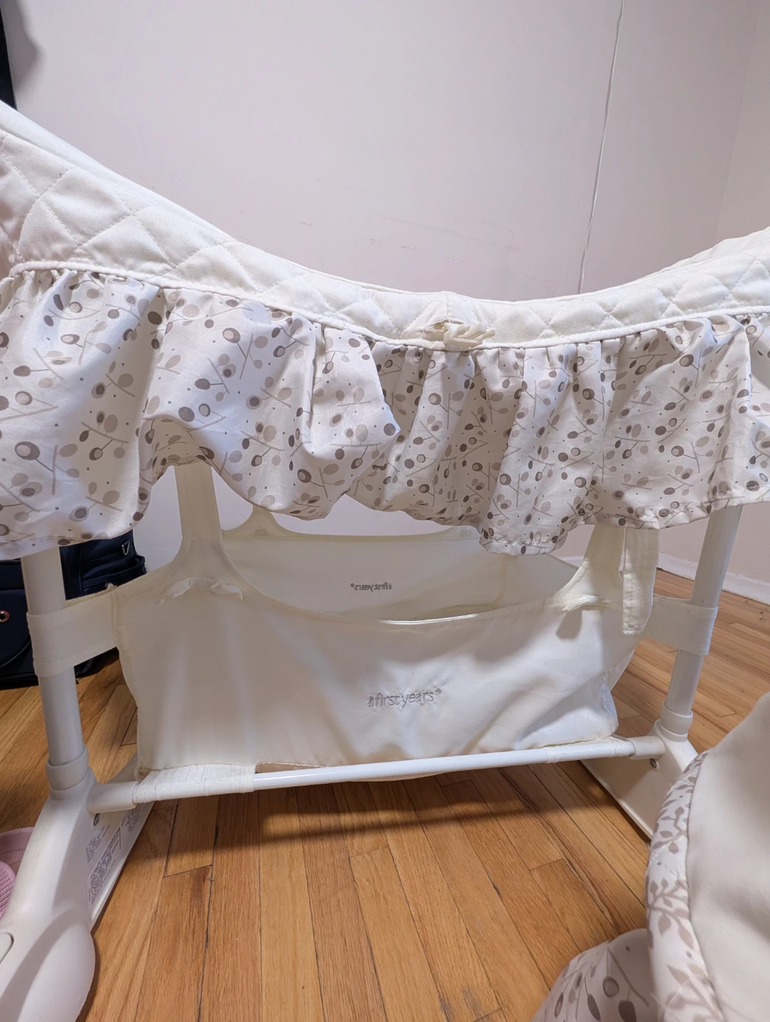 The First Years Bassinet