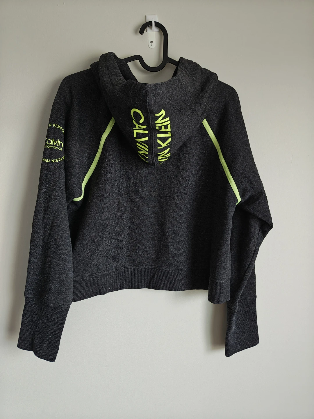 Calvin Klein Grey Cropped Hoodie with Neon Accents - photo 3