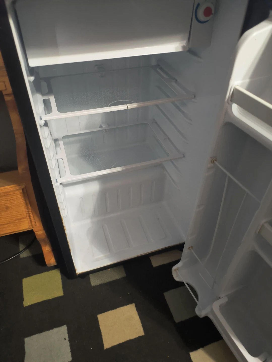 Mini fridge - photo 2