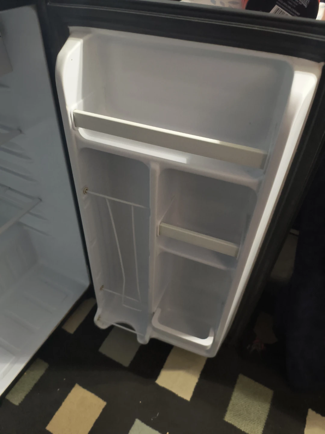Mini fridge - photo 3