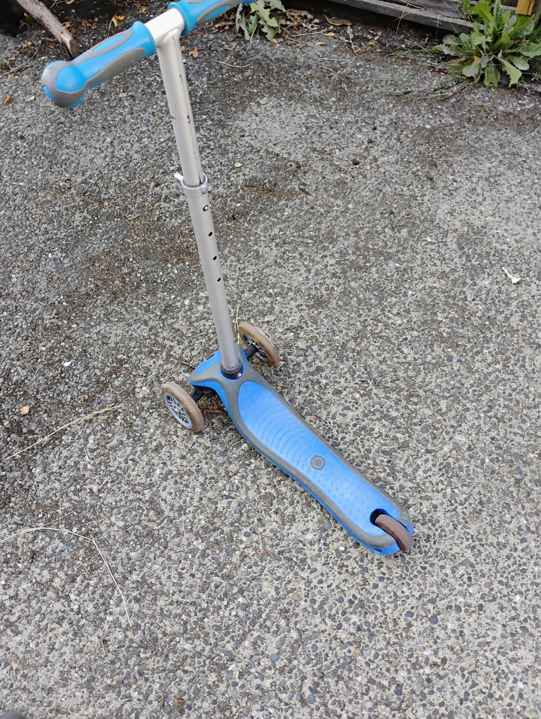 Blue 3-Wheel Kids Scooter