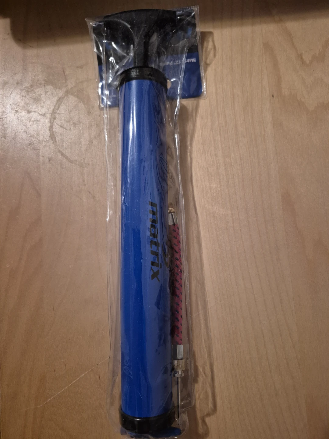 BNIP)Matrix 12" sport Balls, Tire Pump,