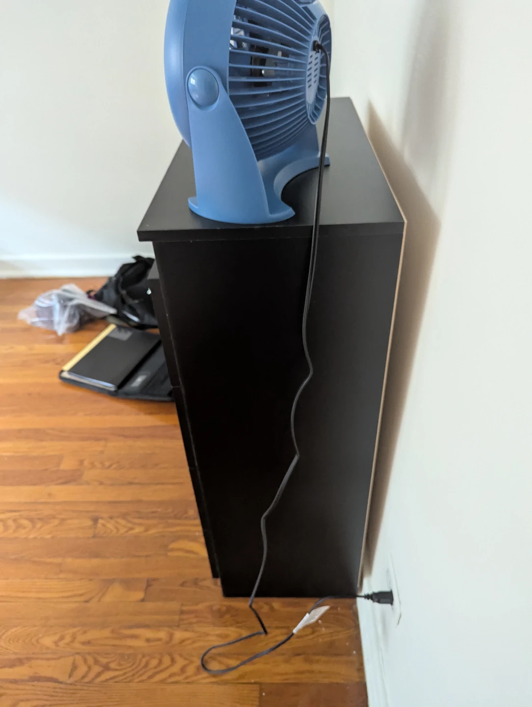Black 4-Drawer Dresser