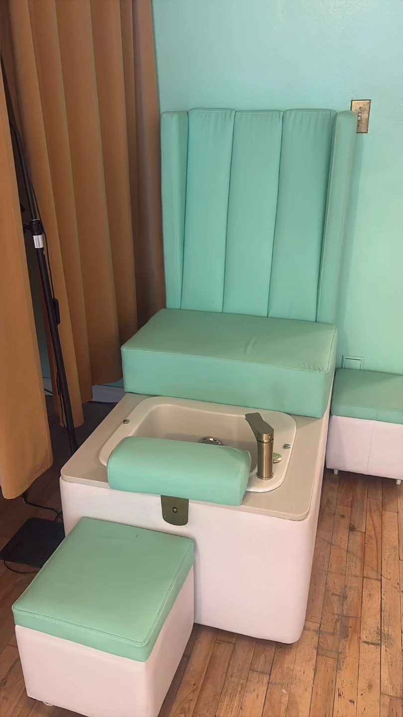 Vintage Pedicure Chair with Foot Bath