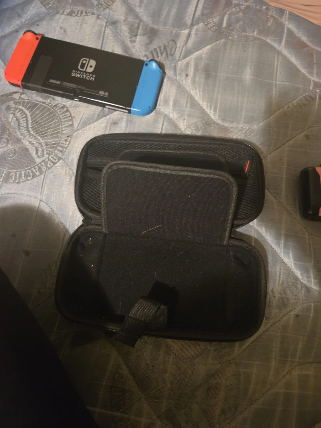 Nintendo Switch - Everything Included - photo 3