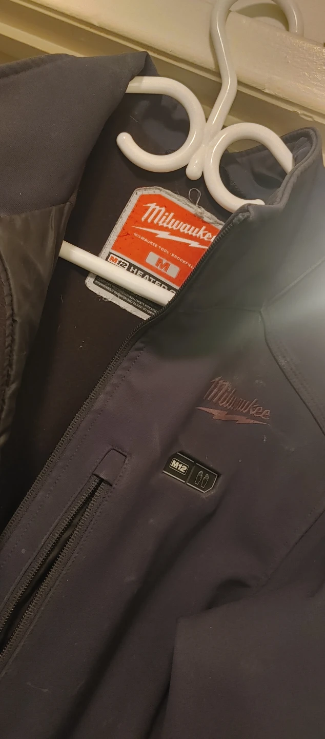 Milwaukee M12 Heated Jacket - photo 2