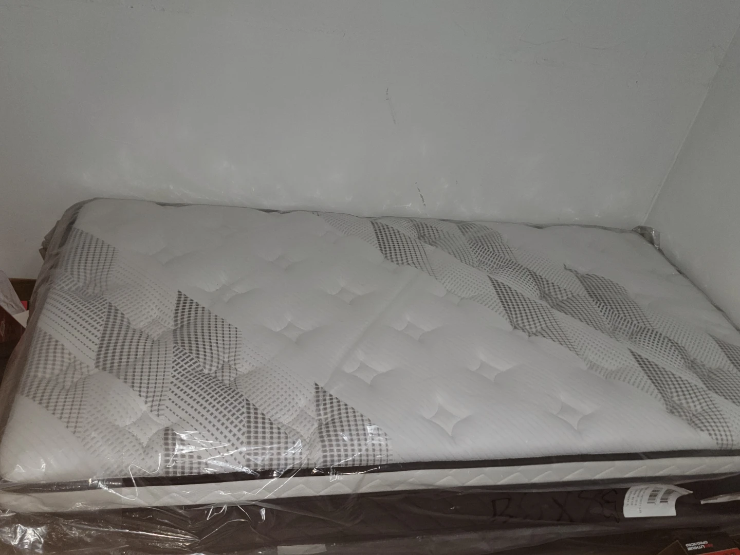 Springwall Twin Posture Base Mattress + mattress box + Frame - photo 2