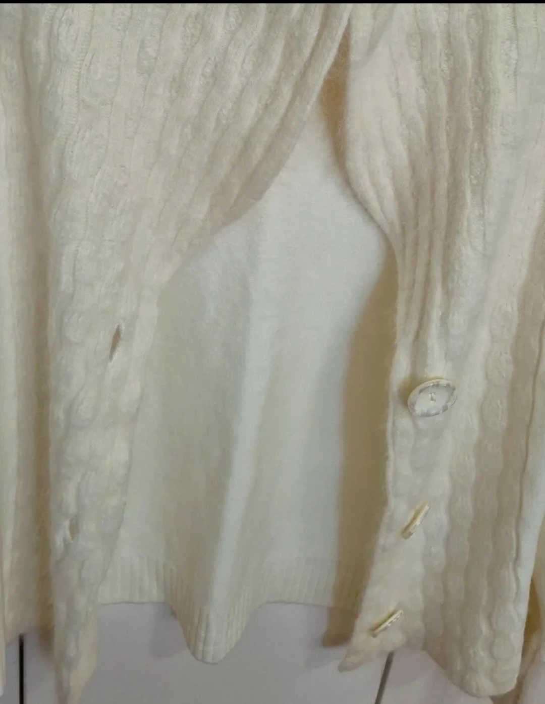 Beauty Women Cream Cable Knit Cardigan Size L/XL - photo 2