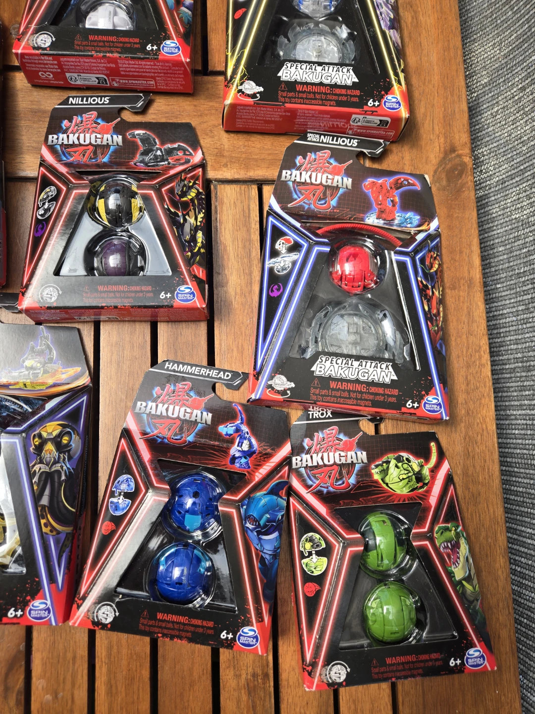15 brand new bakugan toys - photo 3
