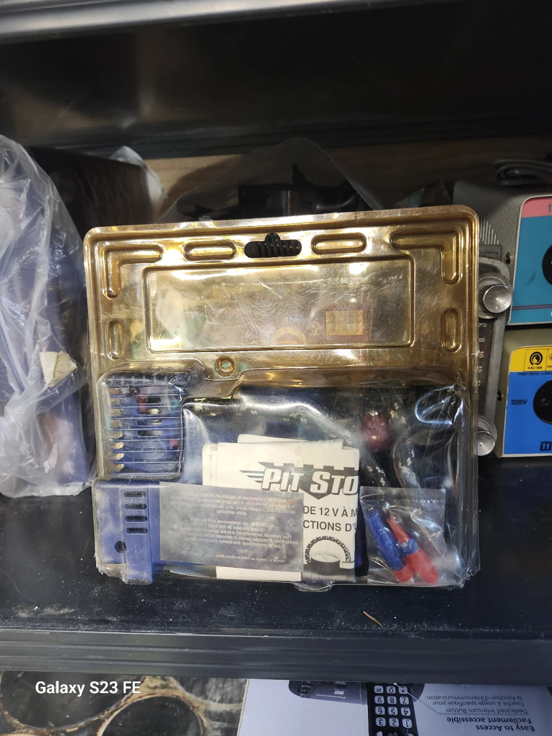 Pit Stop 12V Air Compressor with Deluxe Gauge - photo 4