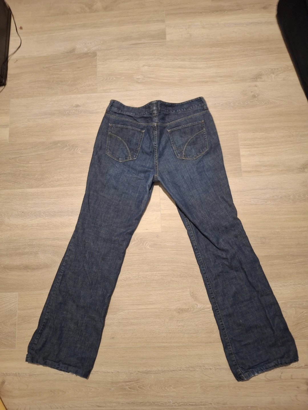 Eddie Bauer Women's Mid-Rise Jeans Size 10 - photo 2