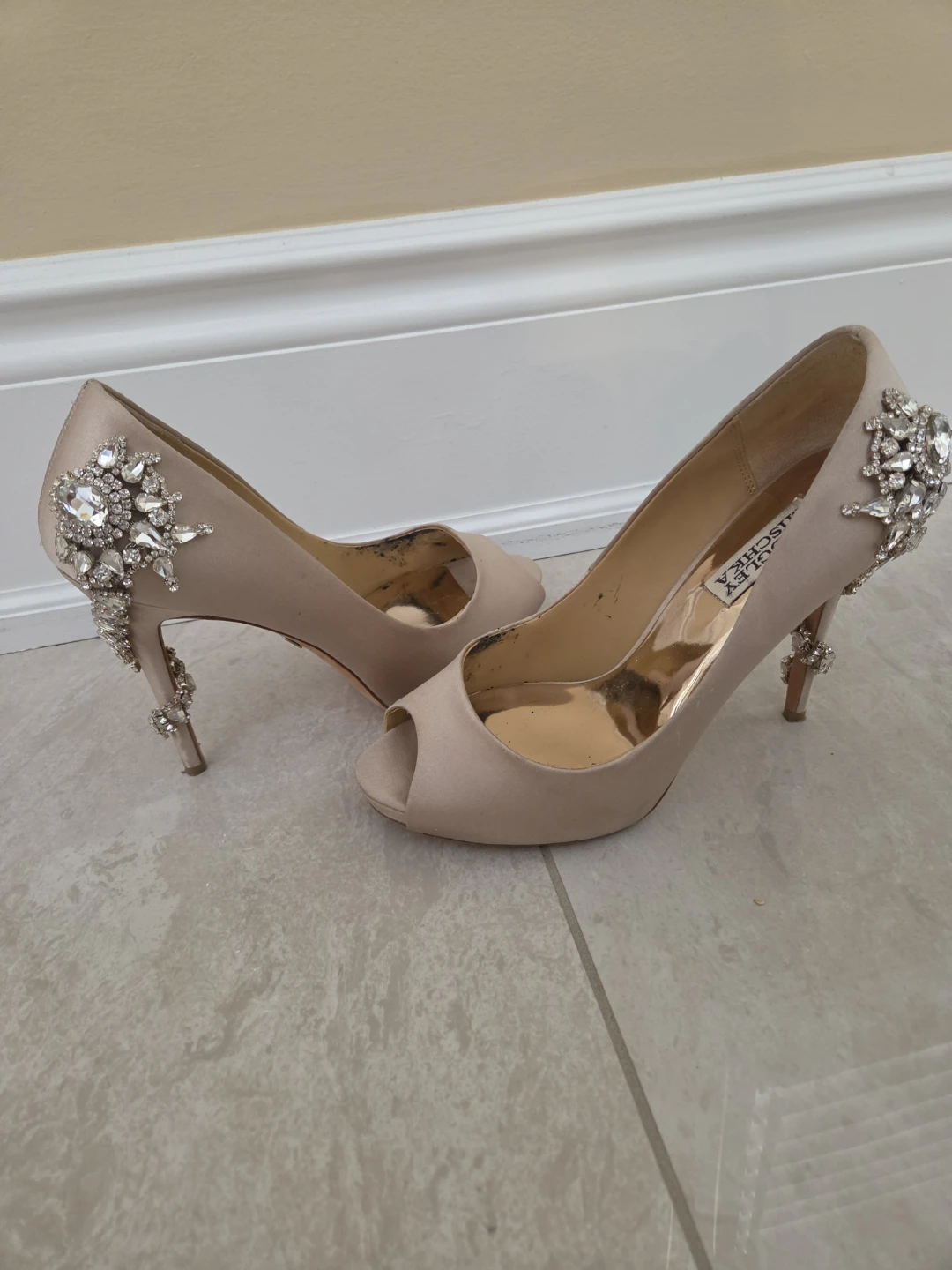 Badgley Mischka Beige Embellished Peep Toe Heels - photo 2