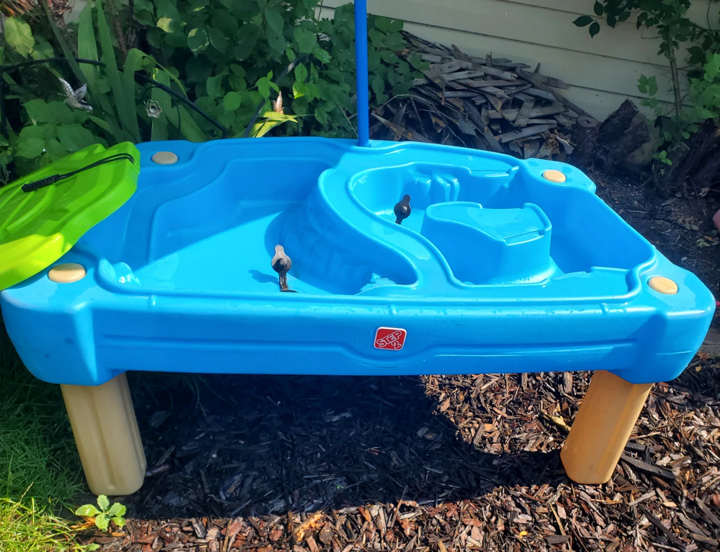 STEP 2 INDOOR/OUTDOOR WATER TABLE - photo 2
