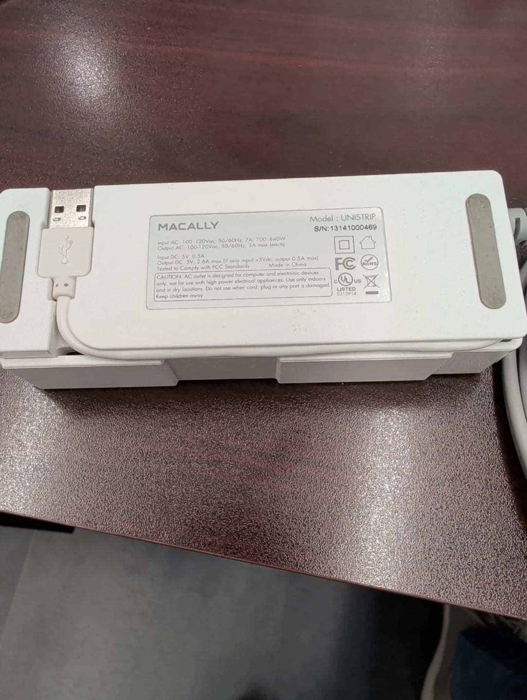 Macally UNISTRIP Power Strip with 5 USB Ports - photo 2