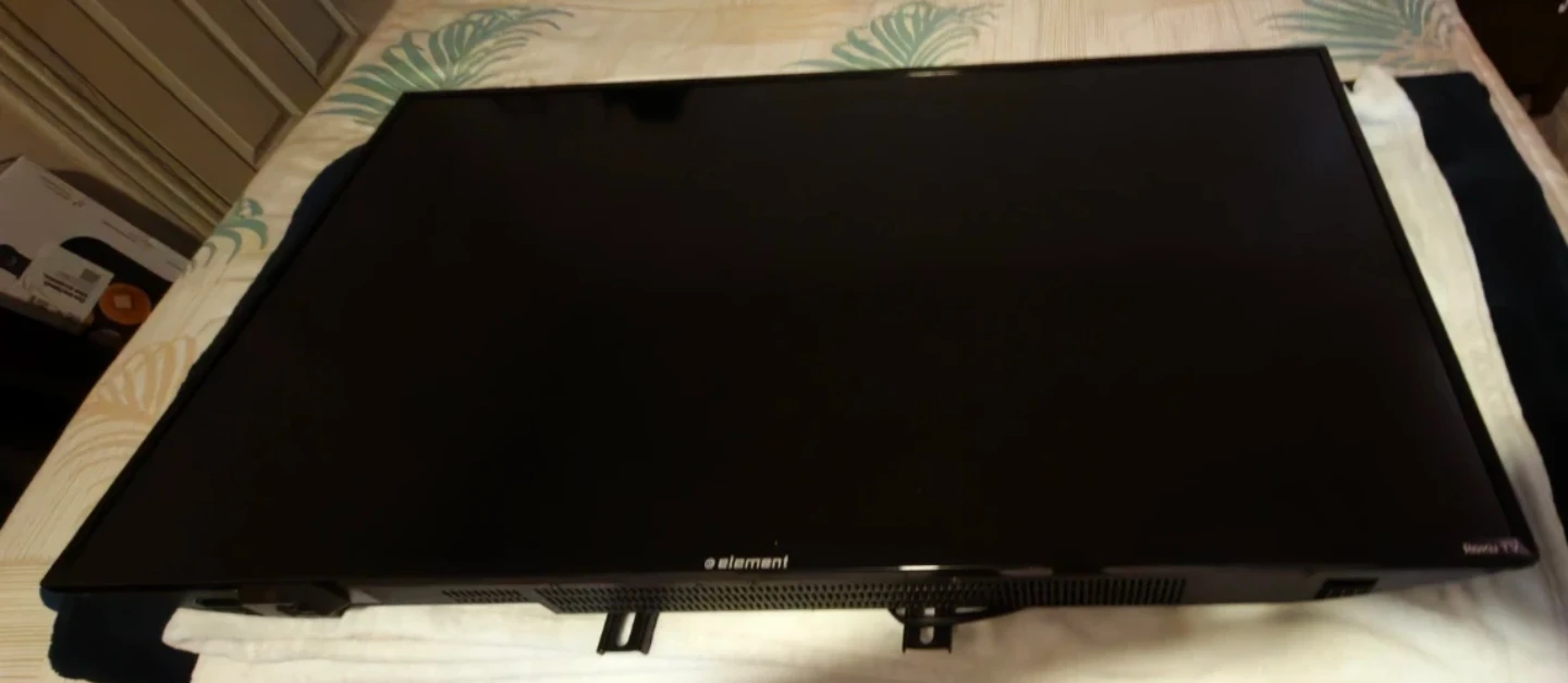 Element Roku TV - photo 4