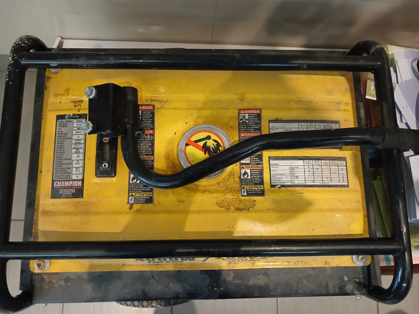 Champion 4000W / 2800W Generator - photo 4