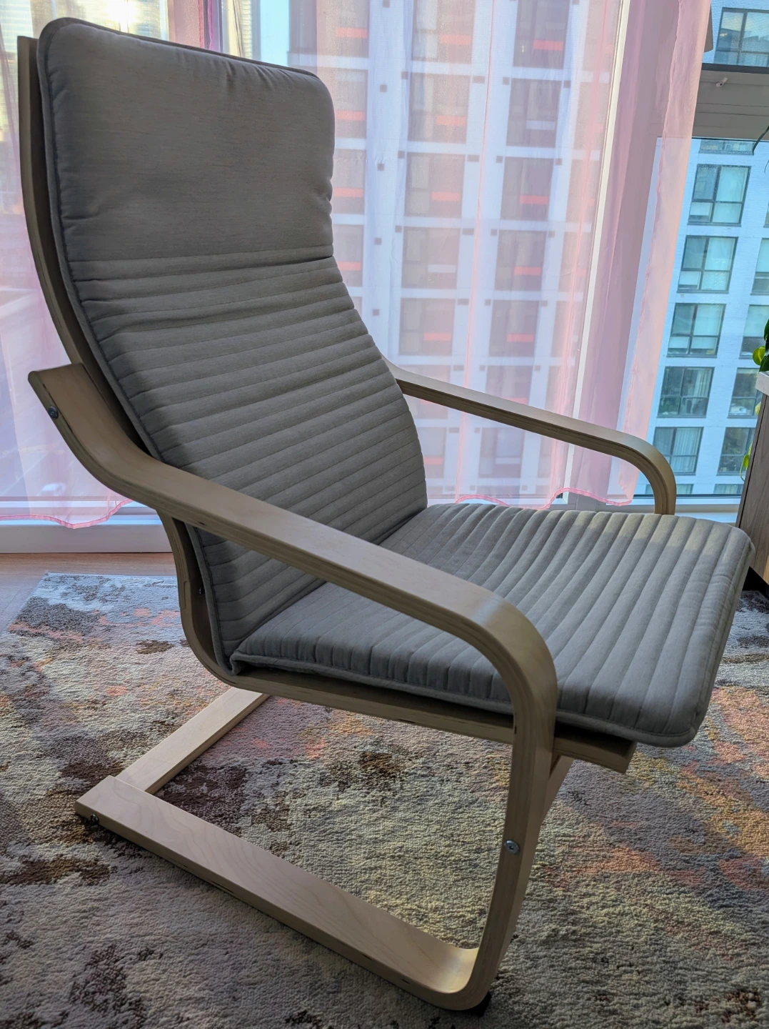 Armchair with light grey cushion - photo 3