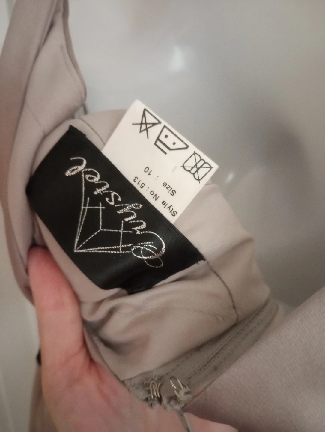 Never Worn Crystel Cocktail Dress Size 10 - photo 5