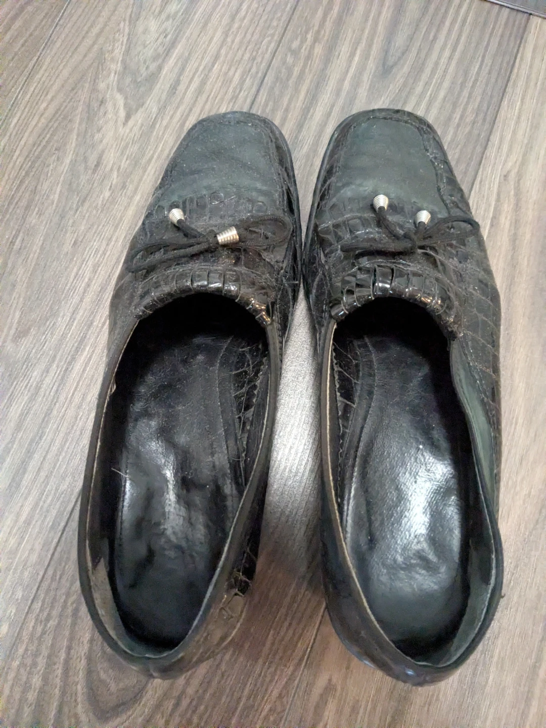 Black shoes