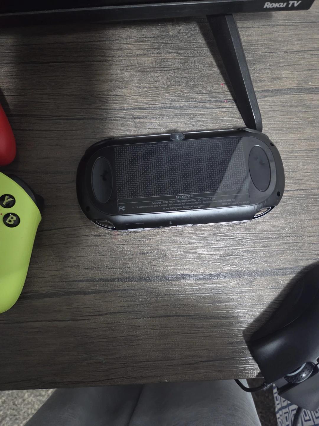 PS VITA WITH CHARGER - photo 2
