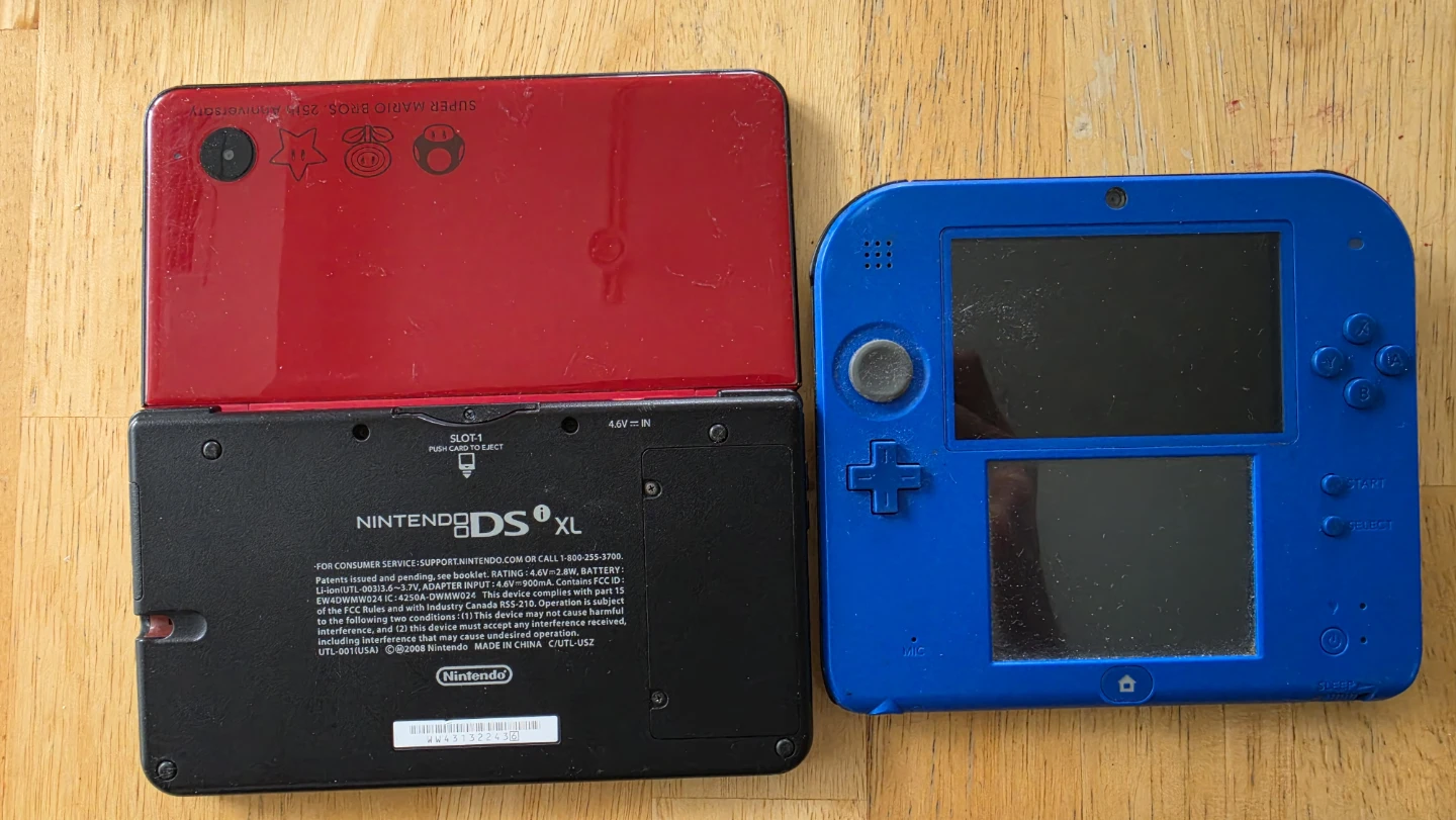 Nintendo DS XL Red & Blue 2DS Bundle Parts only - photo 3