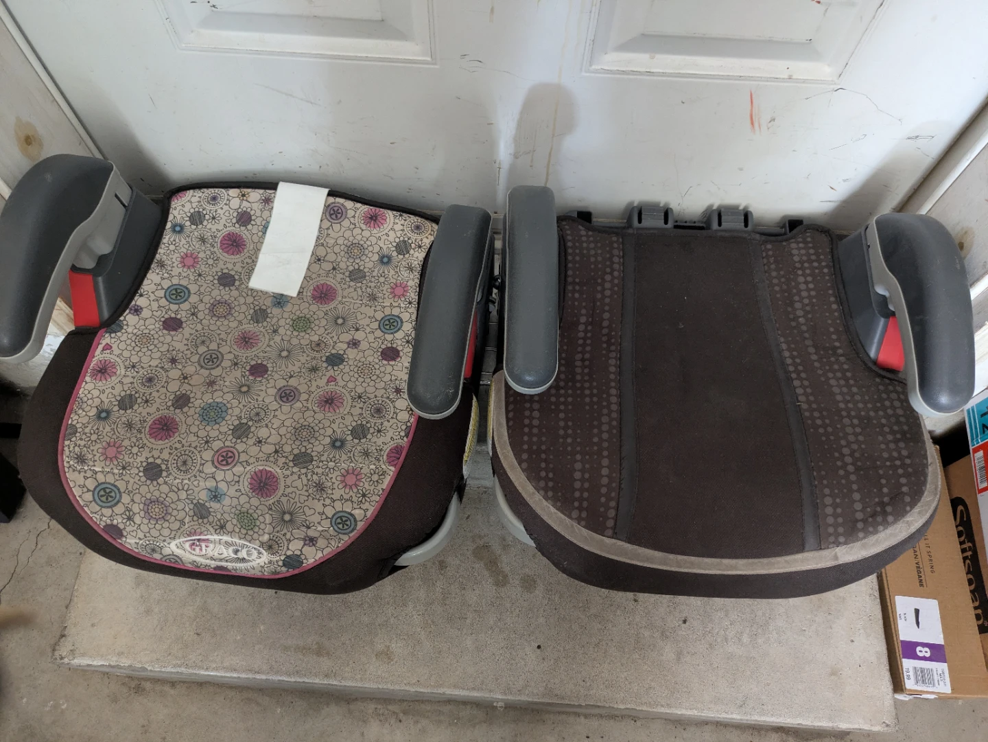 Graco Booster Seat - photo 2