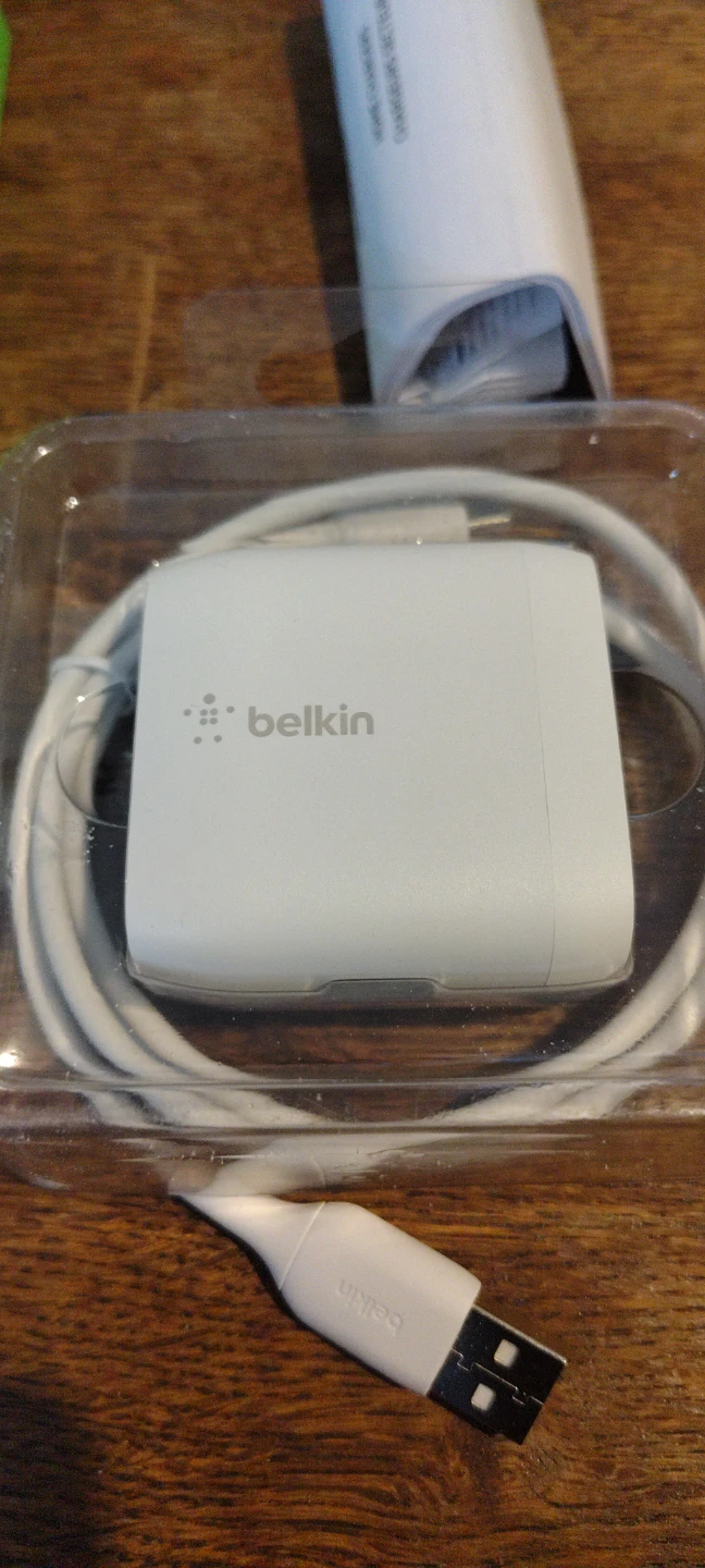 Belkin Dual USB-A Wall Charger 24W - photo 3