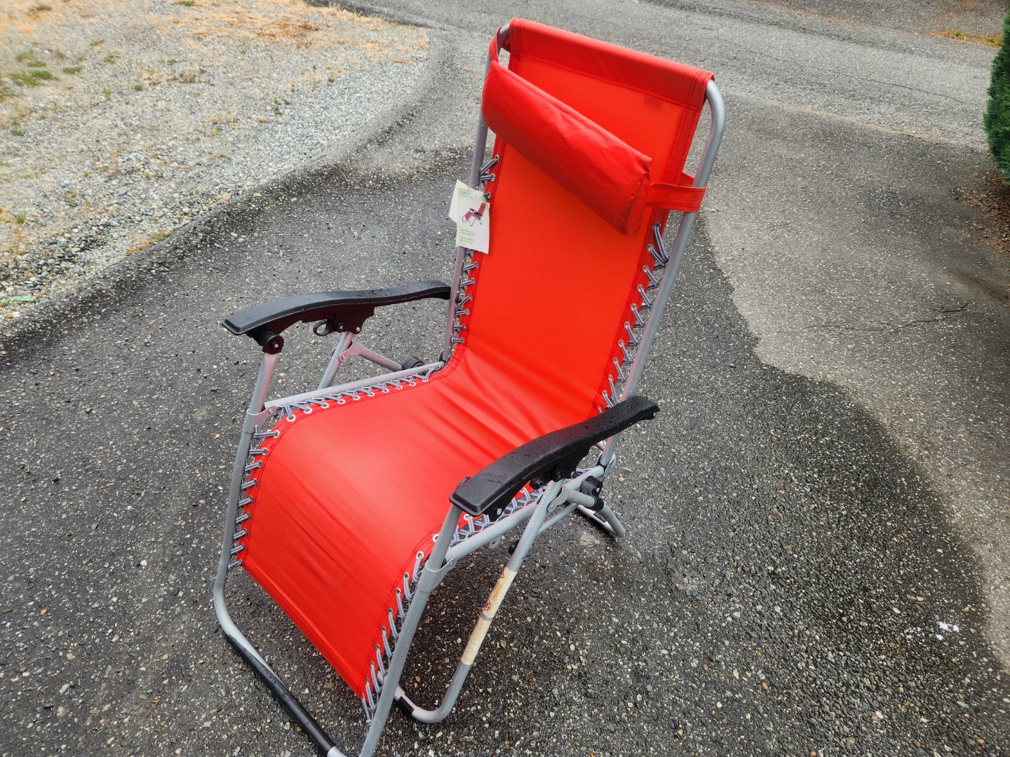 Red foldable zero gravity chair. - photo 4
