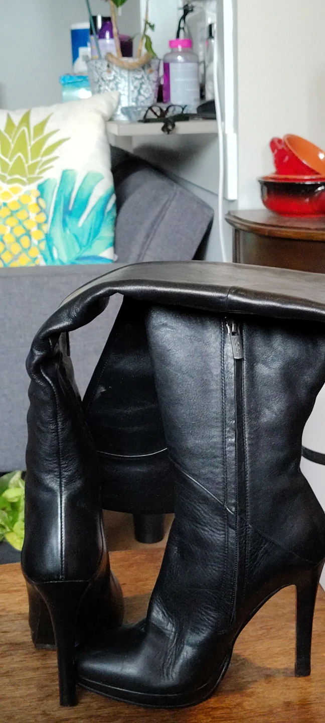 Black Leather Knee-High Boots - photo 3