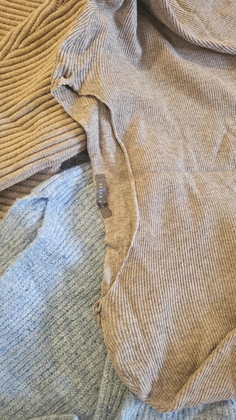 Max Studio & Joe Fresh Sweaters Bundle etc - photo 4