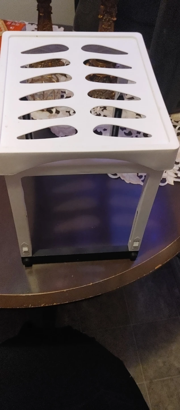 White Plastic Rack Stand - photo 2