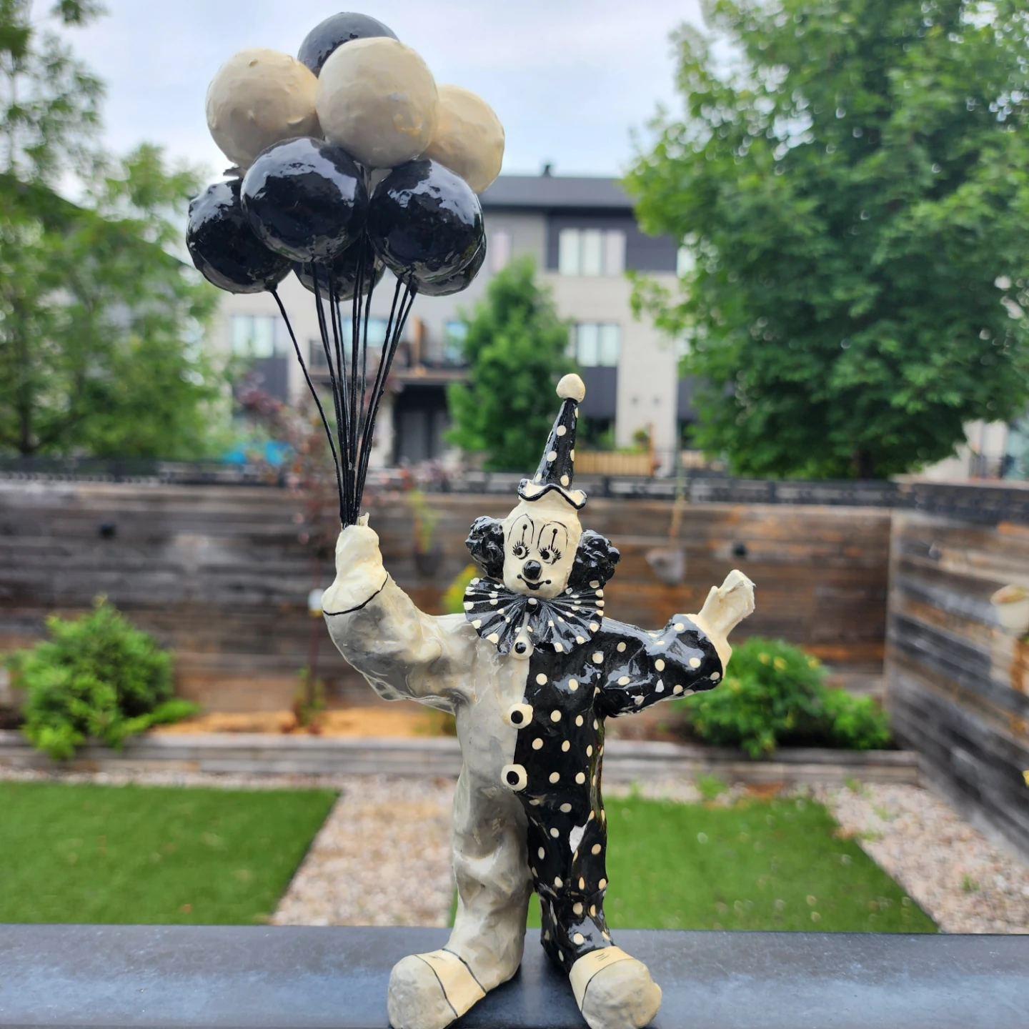 Clown Figurine with Balloons - photo 3
