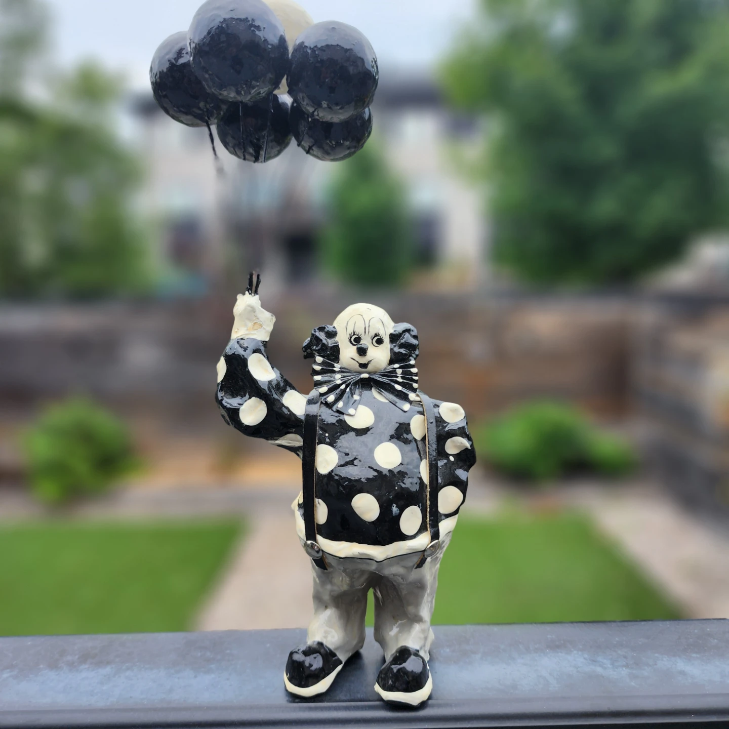 Clown Figurine with Balloons - photo 5