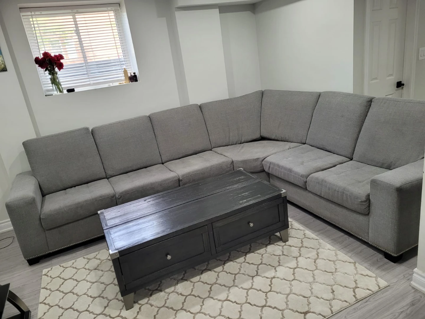Grey Sectional Sofa with Lift Top Coffee Table - photo 4