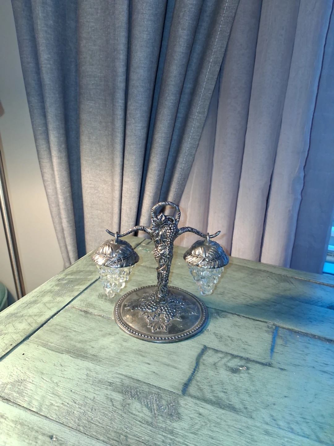 Vintage hanging grape clusters - photo 3